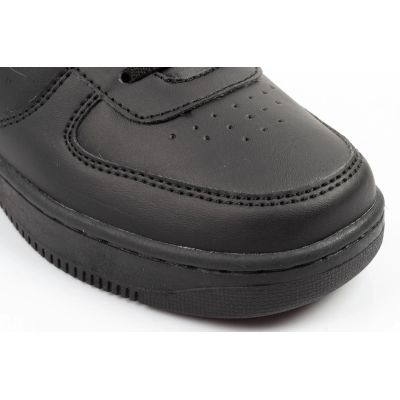 4. Levi's Union SE black youth sports shoes with velcro