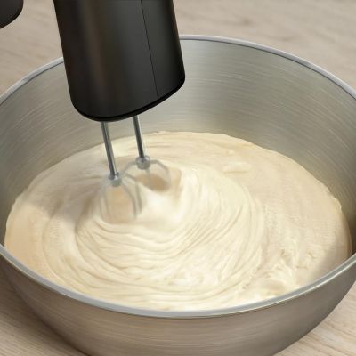 6. PHILIPS HR 3781/00 hand mixer