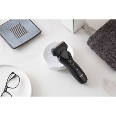 7. Panasonic ES-RT37-K503 shaver