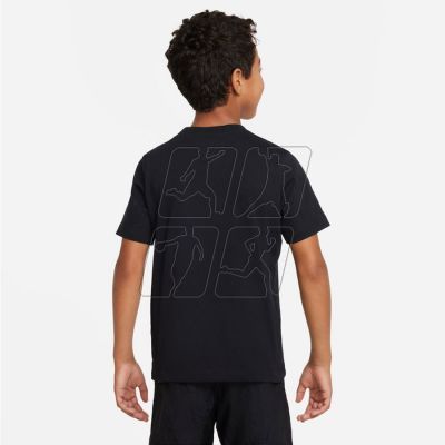 3. Nike Sportswear Jr DX9511-010 T-shirt