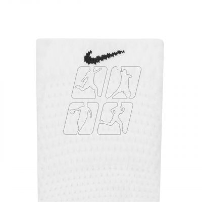 4. Nike Unicorn Socks DQ7597 100