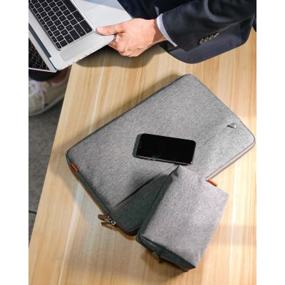 3. Inateck LB01005 33.8 cm (13.3") Pocket Case Gray