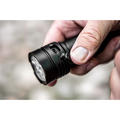 5. Rechargeable USB Flashlight 3300 lm OSRAM P9 LED