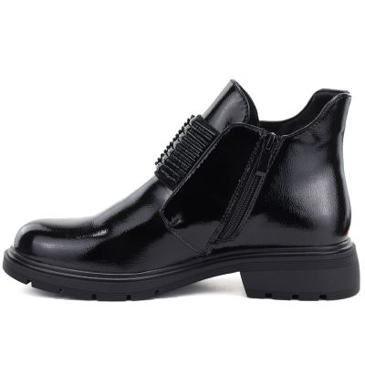 3. Women's black patent leather ankle boots M.Daszyński MR2501