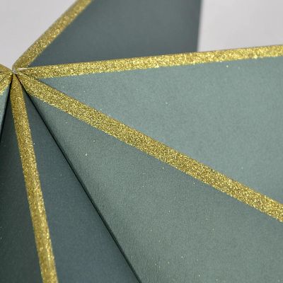 5. DECORATIVE HANGING PAPER STAR FSC 18x45CM GREEN 7 ARMS MICA