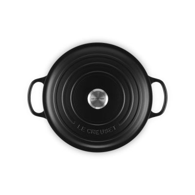 4. Le Creuset Signature Roaster Round 30cm