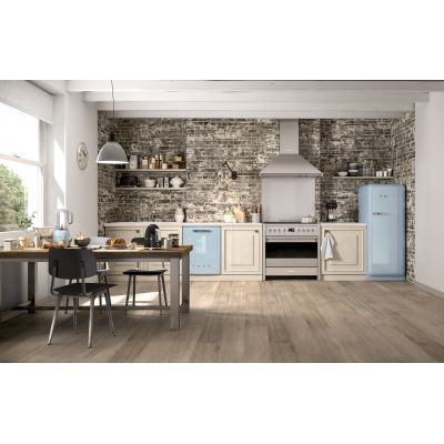 39. SMEG TSF01BLEU Toaster