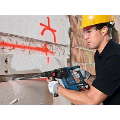 7. Bosch 0 611 910 00G Rotary Hammer 4350 RPM SDS Plus