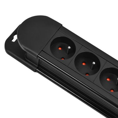 18. MACLEAN 10-OUTLET POWER STRIP 3680W MCE10