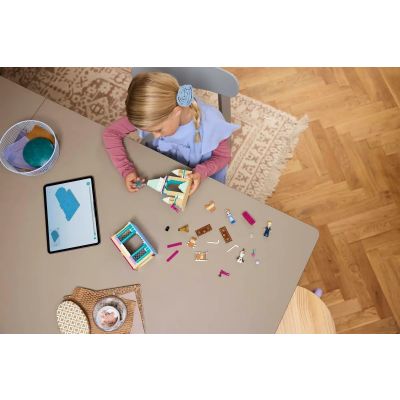 9. LEGO DISNEY PRINCESS 43265 Frozen: Arendelle Castle