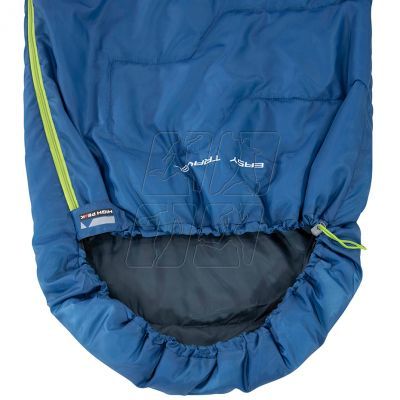 3. High Peak Easy Travel 20090 sleeping bag