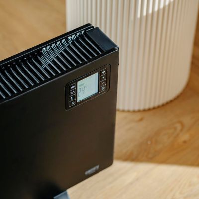 5. LCD convector heater with Camry Camry remote control