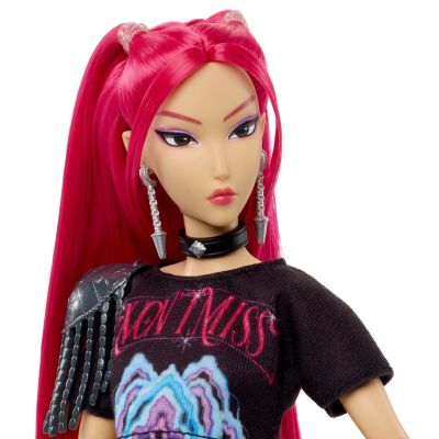 3. Mattel JRN36 doll