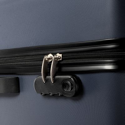 8. Hi-tec Porto 100 suitcase 92800308512