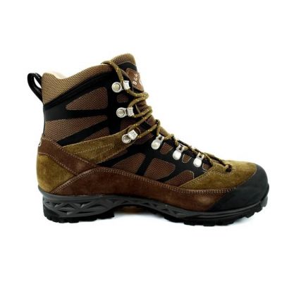 14. Aku Trekker Pro GORE-TEX Hiking Shoes [844020]