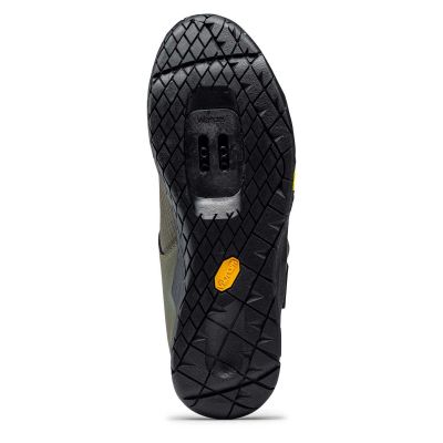 5. NORTHWAVE Overland Plus Cycling Shoes Dark Green