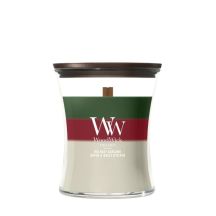 Medium candle HOLIDAY GARLAND WOODWICK