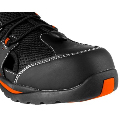 5. NEO tools 82-079-41 safety shoes