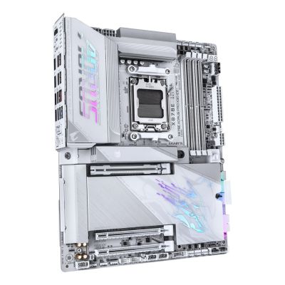 4. GIGABYTE X870E AORUS PRO X3D ICE AMD X870E Socket AM5 ATX