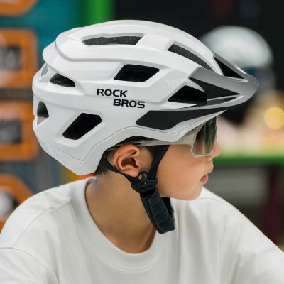 3. Rockbros LK-67 Youth Bike Helmet with Detachable Visor 54–58 cm - White