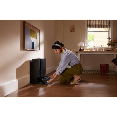 29. Roborock Qrevo 5AE black cleaning robot