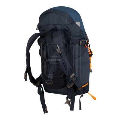 6. Trollkids Fjell Trekker 15 Jr 655-110 backpack