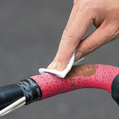 2. Rockbros Handlebar Tape Perforated Silicone - Pink