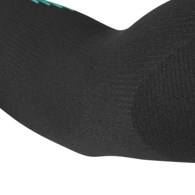8. Reebok Compression Sleeves Rrsl-15034