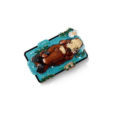 5. LEGO Ideas 21366 - Swimming Otters