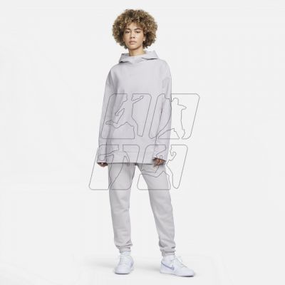 4. Nike Sportswear Sweatshirt W DR7844-511