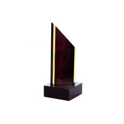 Wooden trophy Triumph