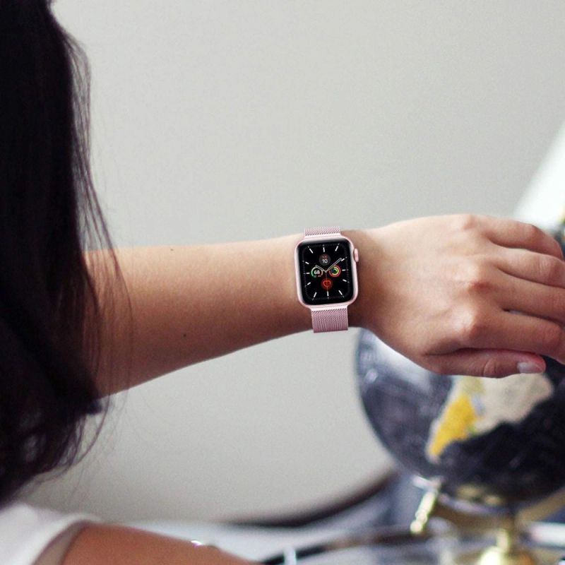 5. Tech-Protect MilaneseBand for Apple Watch 4 / 5 / 6 / 7 / 8 / 9 / SE (38/40/41 mm) - beige