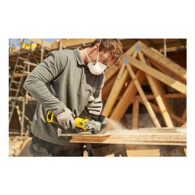 8. Stanley SFMCG710M1T-QW Angle Grinder 12.5 cm 8500 RPM 800 W 1.84 kg