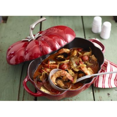 2. Oval cast-iron tomato pot STAUB 40511-774-0 – red, 2.5 l
