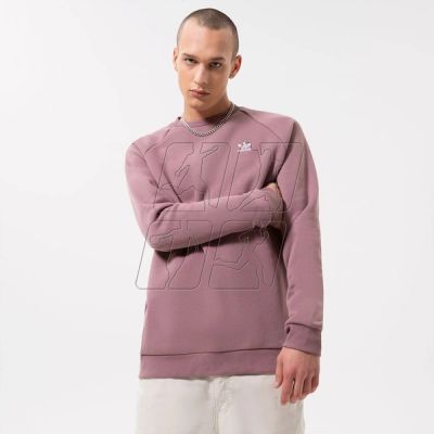 2. adidas Originals Essential crew M HJ7991 sweatshirt