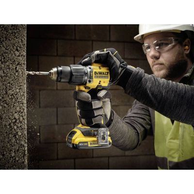 11. DEWALT UD 18V DCD799D2T 74Nm 2x2.0Ah BL TSTAK screwdriver