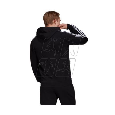 2. Sweatshirt adidas Essentials Fleece 3-Stripes M GK9072