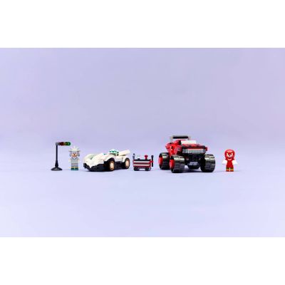 12. LEGO Sonic the Hedgehog 77118 - Silver in the Car vs. Knuckles in the Monster Truck