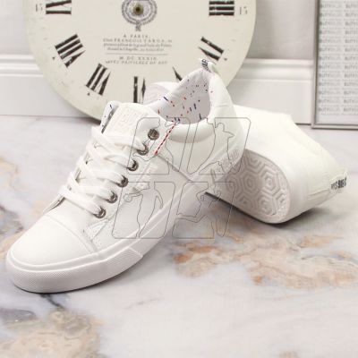 10. Big Star Sneakers W INT1739