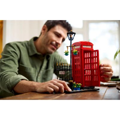 10. Lego 21347 Ideas - Red London Telephone Booth
