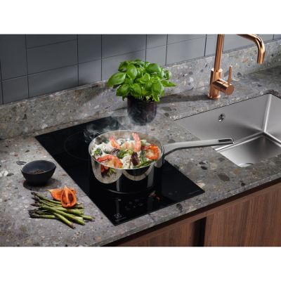 106. ELECTROLUX LIT30230C Induction Hob