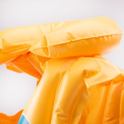 6. 32034 BESTWAY SWIM VEST