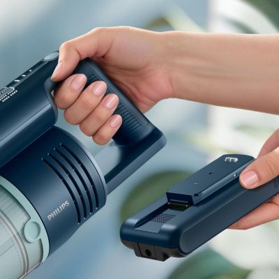 10. PHILIPS 5000 Series Vacuum Cleaner XC5242/10