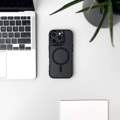 6. Glitter Case for Samsung Galaxy S26, MagSafe Compatible - Black