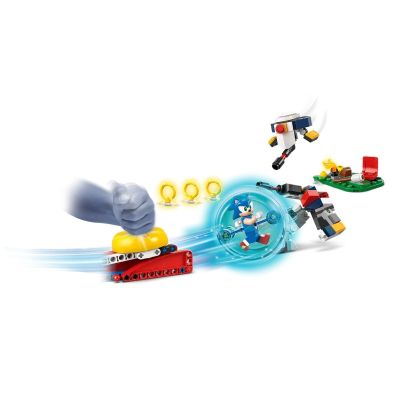 4. LEGO SONIC 77001 Sonic and the Camp Battle