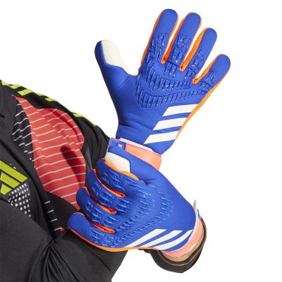 4. adidas Predator GL TRN IX3860 goalkeeper gloves
