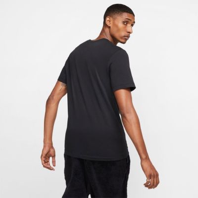 9. Nike Sportswear T-shirt M AR4997-013