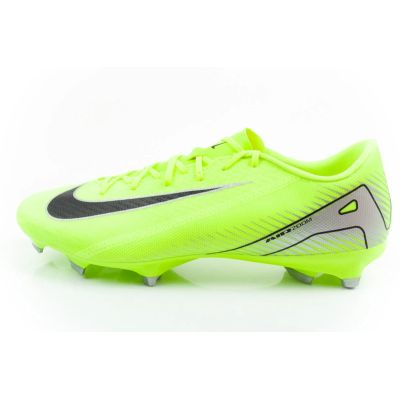 2. Nike Zoom Vapor 16 Academy FG/MG Football Boots FQ8374-700