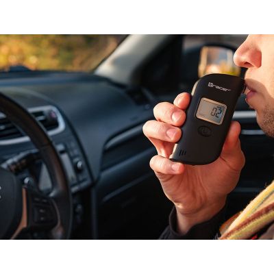 15. TRACER EZ-1 SEMICONDUCTOR BREATHALYZER TRAALC47556