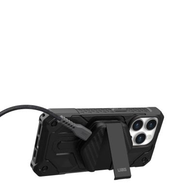 4. Urban Armor Gear 9B4410114042 Mobile Device Charger Universal Black USB Wireless Charging Internal